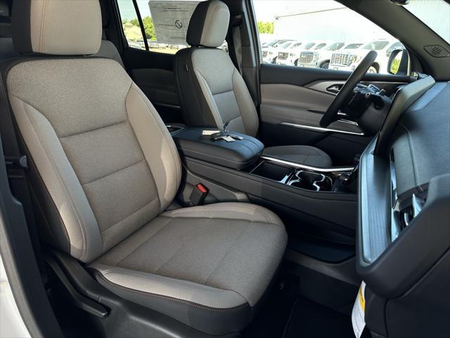 new 2025 Chevrolet Traverse car, priced at $44,540
