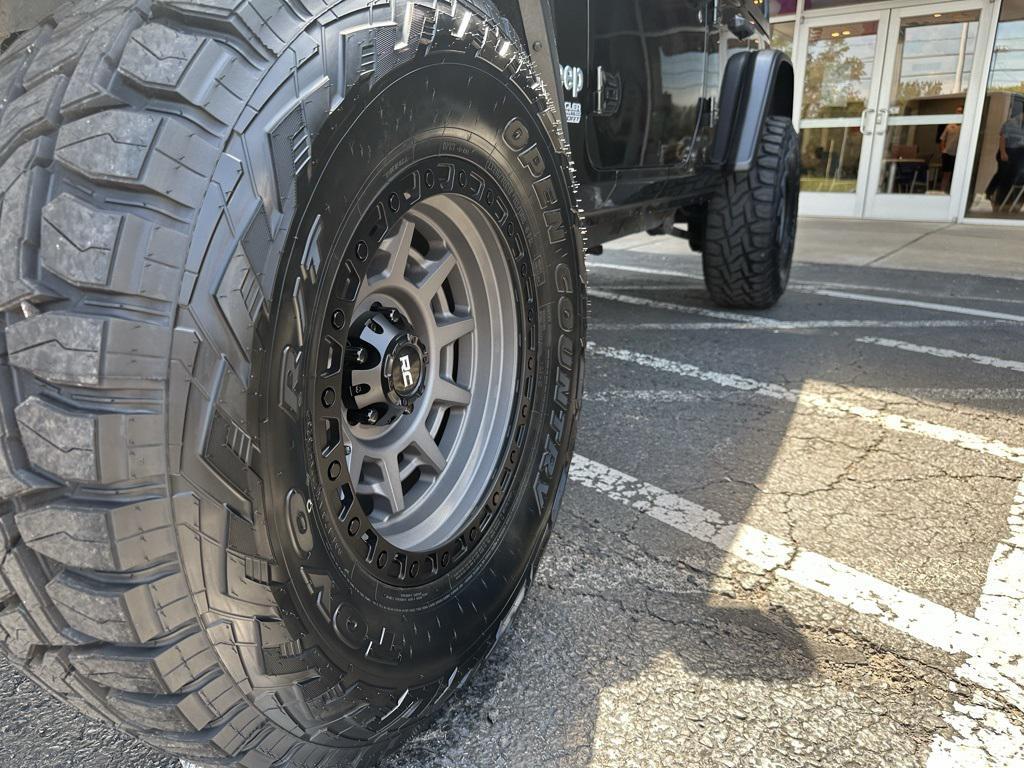 used 2018 Jeep Wrangler Unlimited car, priced at $27,947