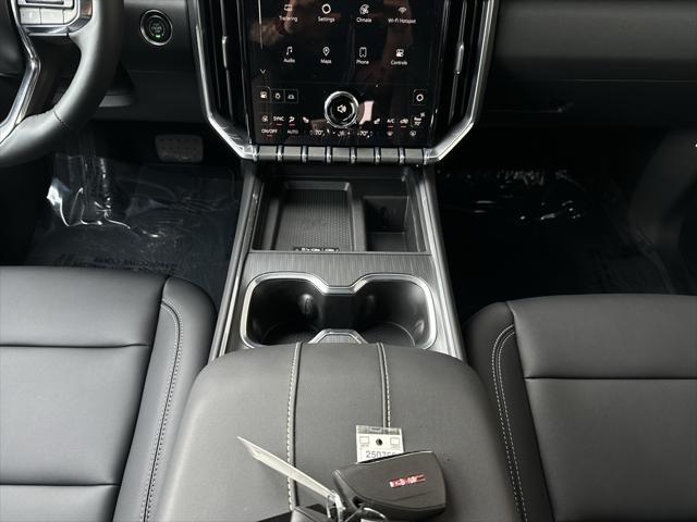 new 2025 GMC Acadia car, priced at $46,257
