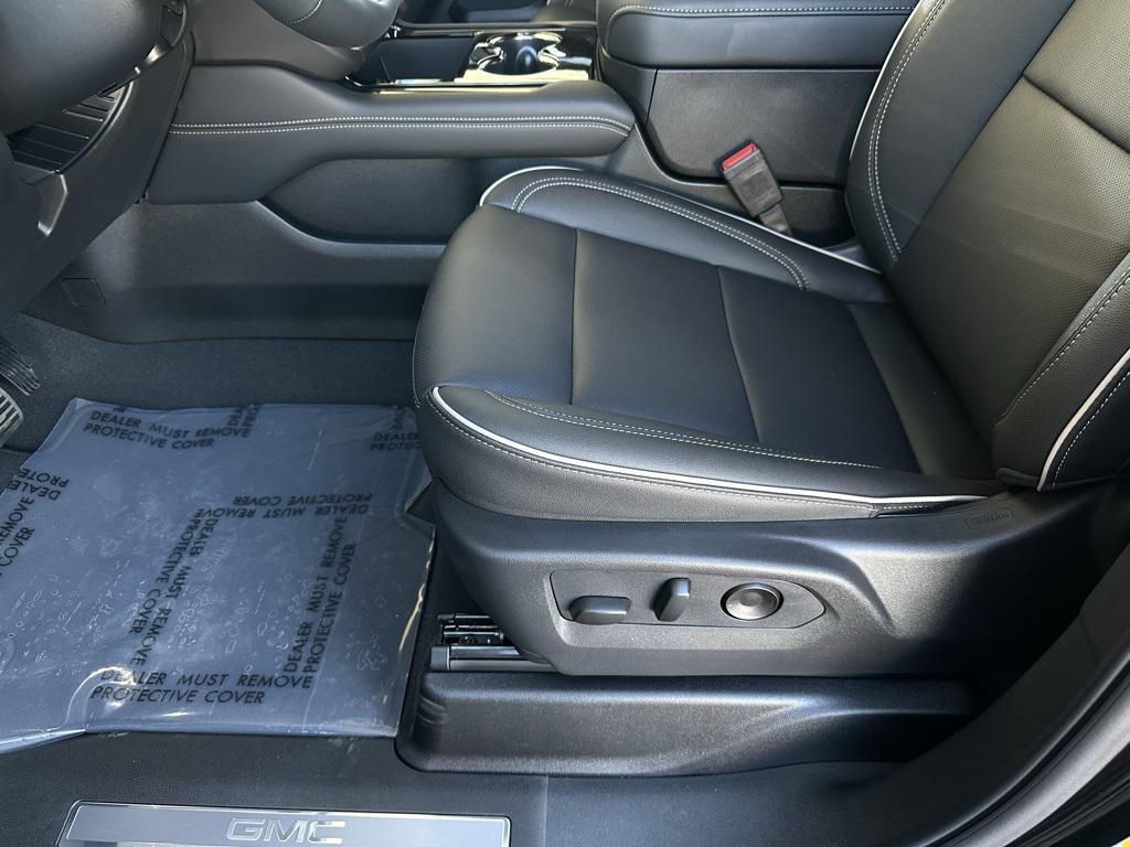 new 2026 GMC Yukon car, priced at $70,103