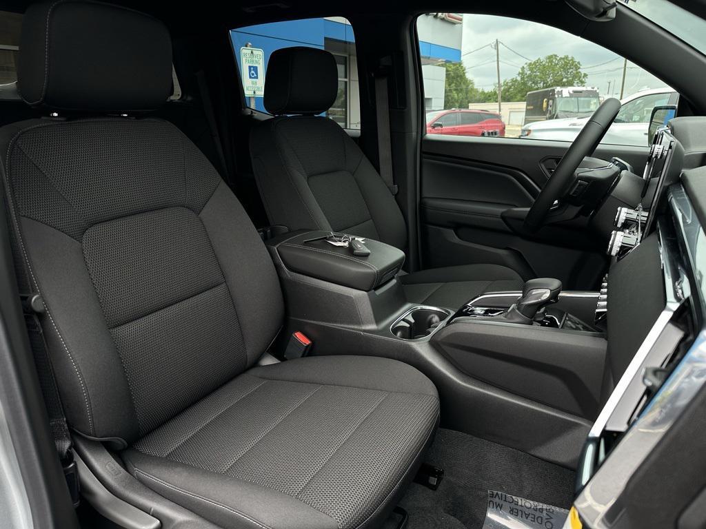 new 2025 GMC Canyon car, priced at $37,393