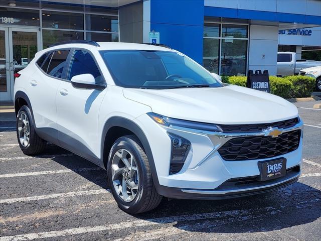 new 2025 Chevrolet Trax car, priced at $24,374