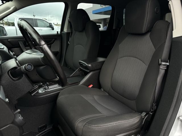 used 2017 Chevrolet Traverse car, priced at $13,234