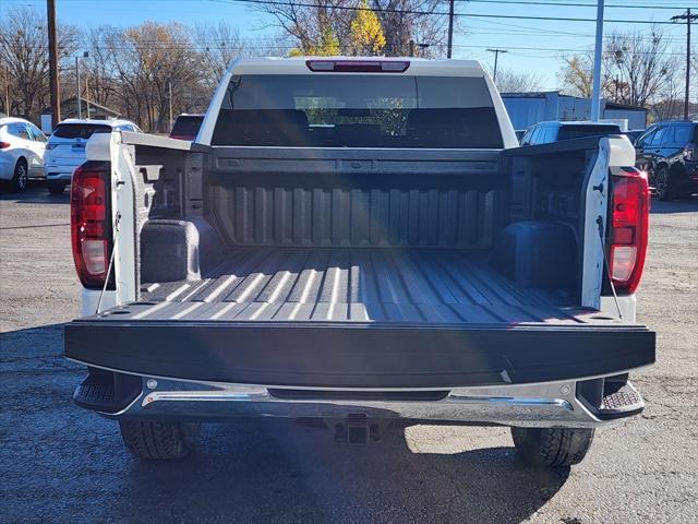 new 2025 GMC Sierra 1500 car, priced at $47,684