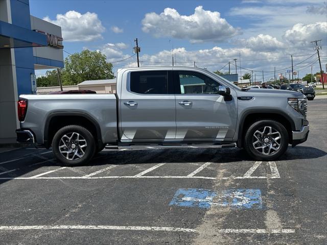 new 2025 GMC Sierra 1500 car, priced at $52,894