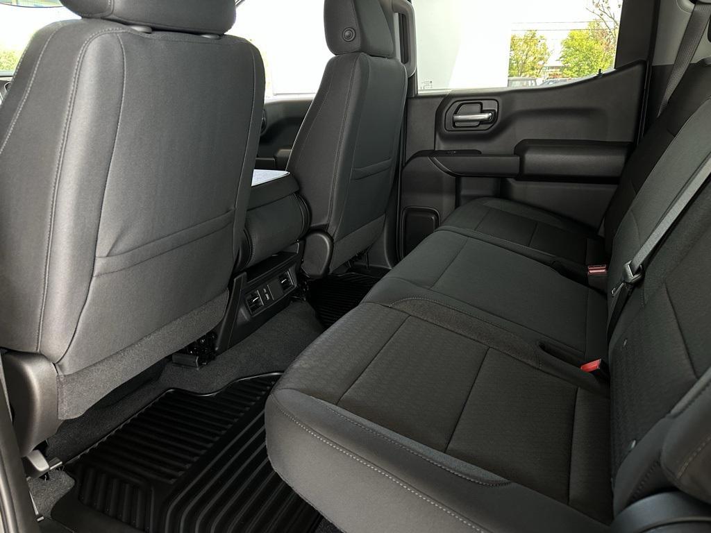 new 2025 Chevrolet Silverado 1500 car, priced at $43,644