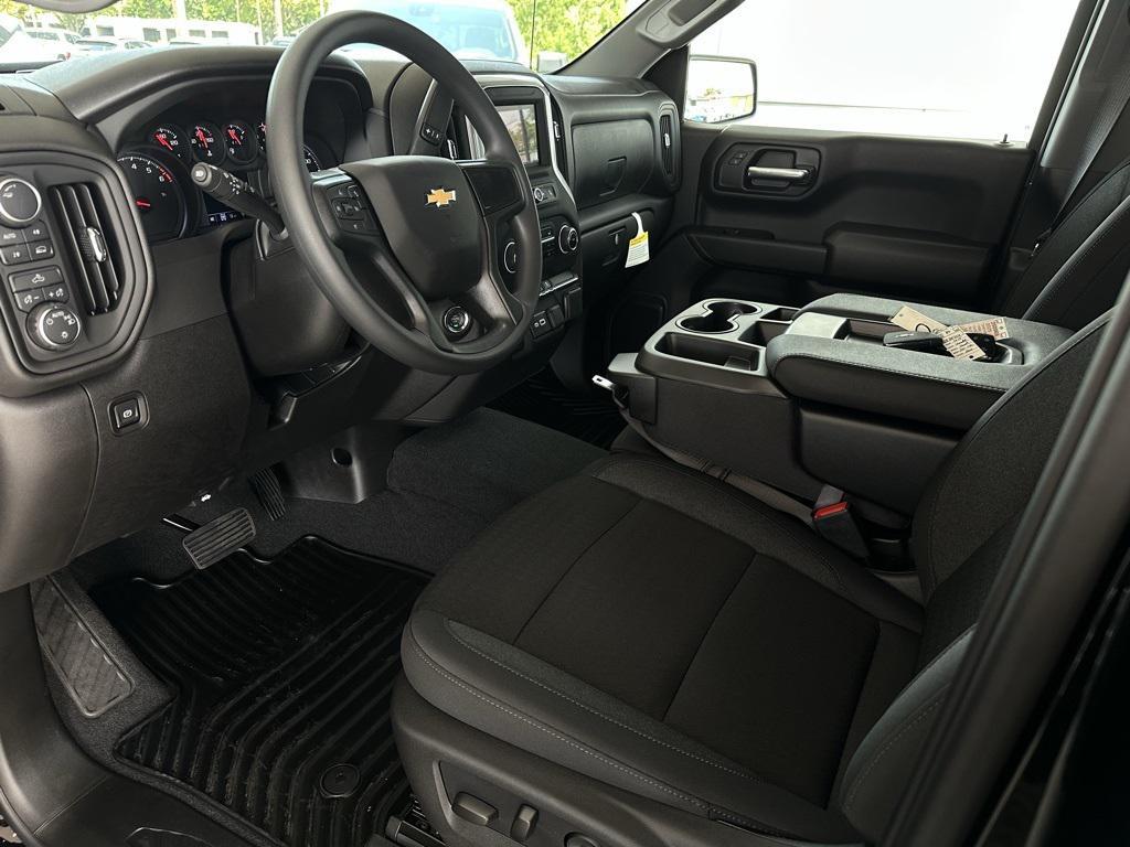 new 2025 Chevrolet Silverado 1500 car, priced at $43,644