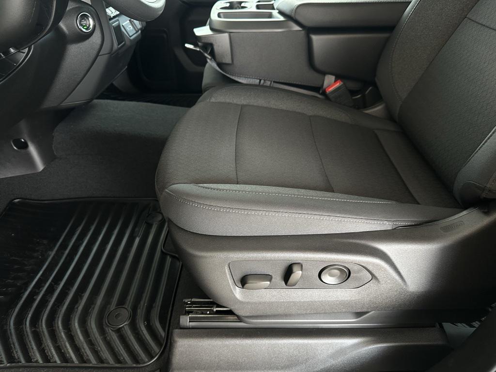 new 2025 Chevrolet Silverado 1500 car, priced at $43,644