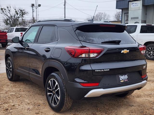 new 2025 Chevrolet TrailBlazer car, priced at $27,341