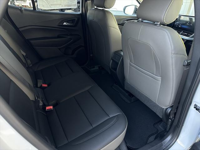new 2025 Chevrolet Trax car, priced at $25,627
