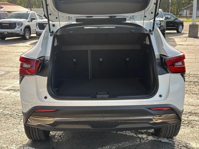 new 2025 Chevrolet Trax car, priced at $25,627