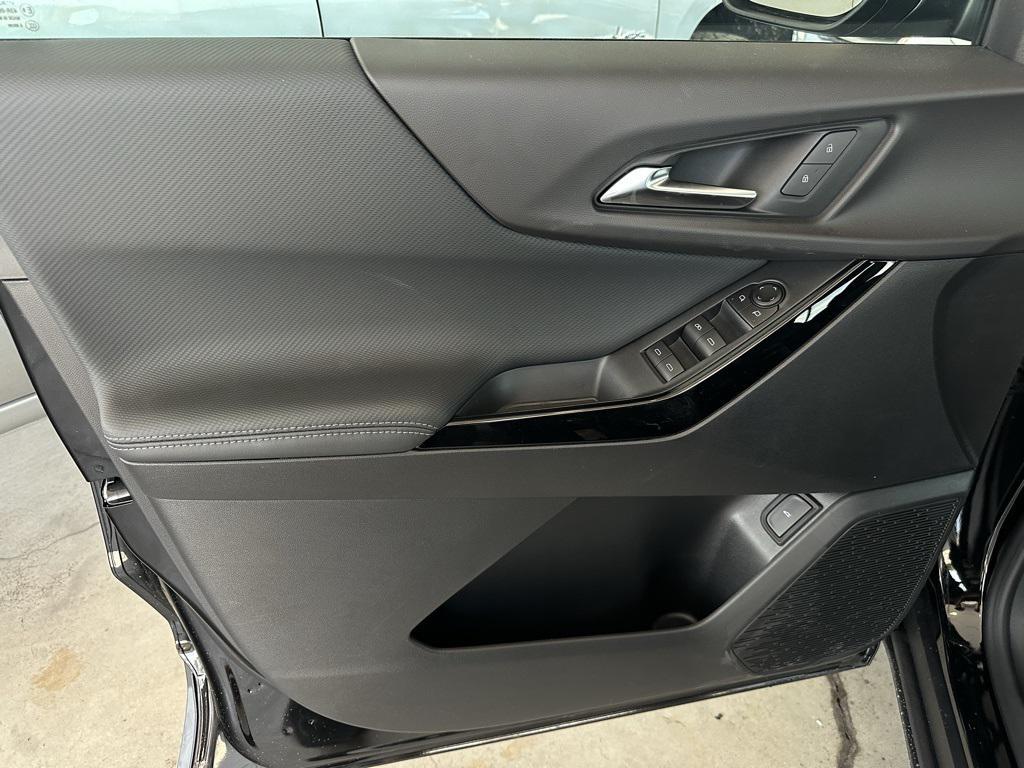 new 2026 Chevrolet Equinox car, priced at $32,756