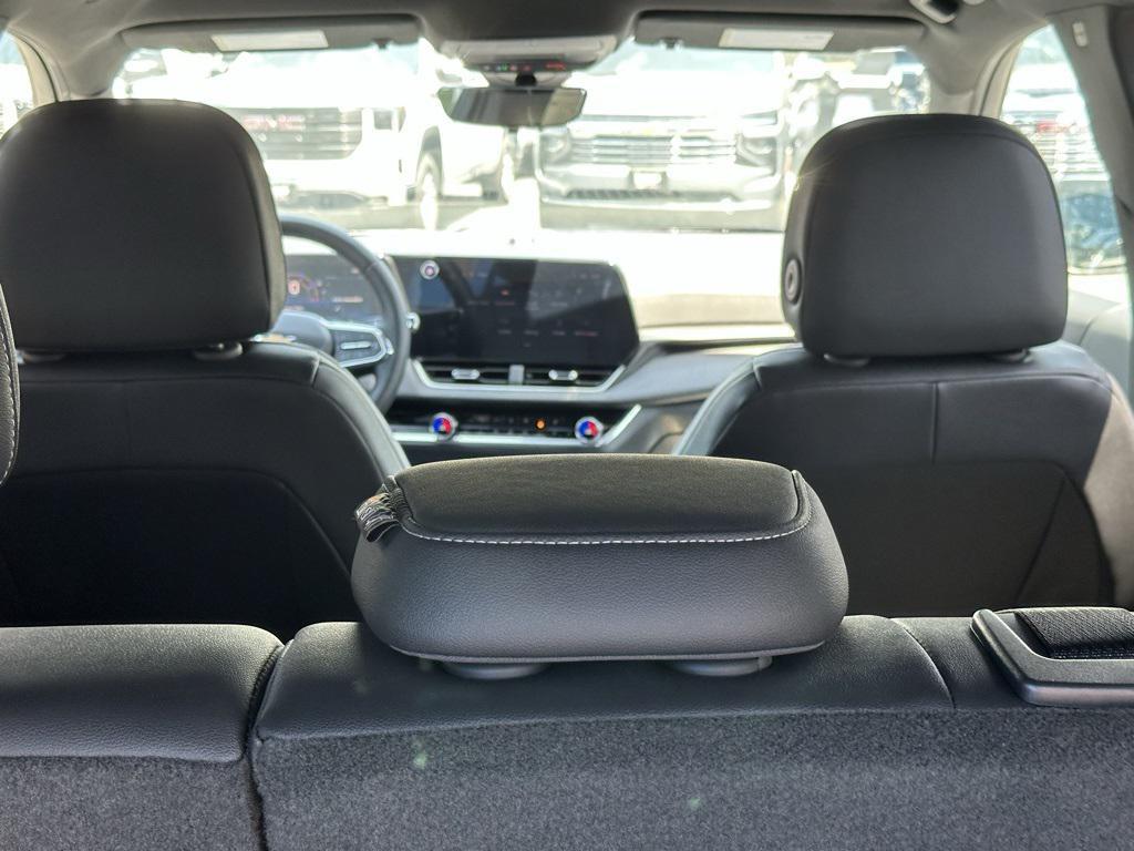 new 2026 Chevrolet Equinox car, priced at $32,756