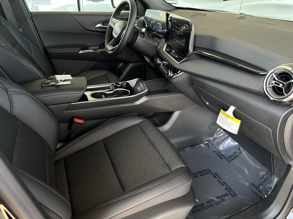 new 2026 Chevrolet Equinox car, priced at $32,756