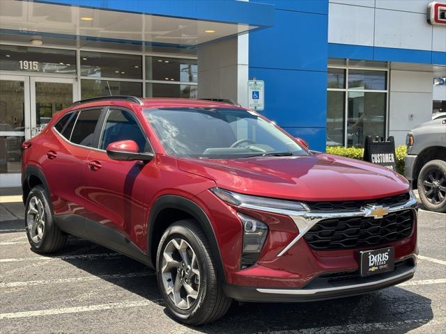 new 2025 Chevrolet Trax car, priced at $24,757