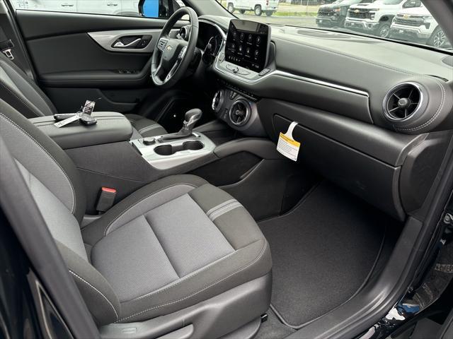 new 2025 Chevrolet Blazer car, priced at $35,370
