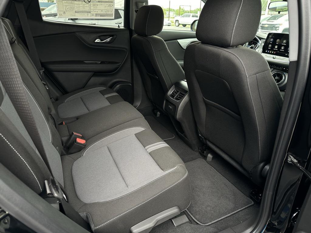 new 2025 Chevrolet Blazer car, priced at $34,024