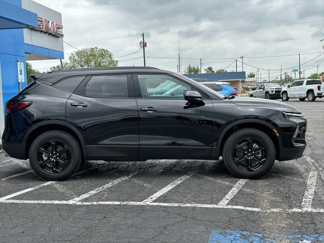 new 2025 Chevrolet Blazer car, priced at $35,370
