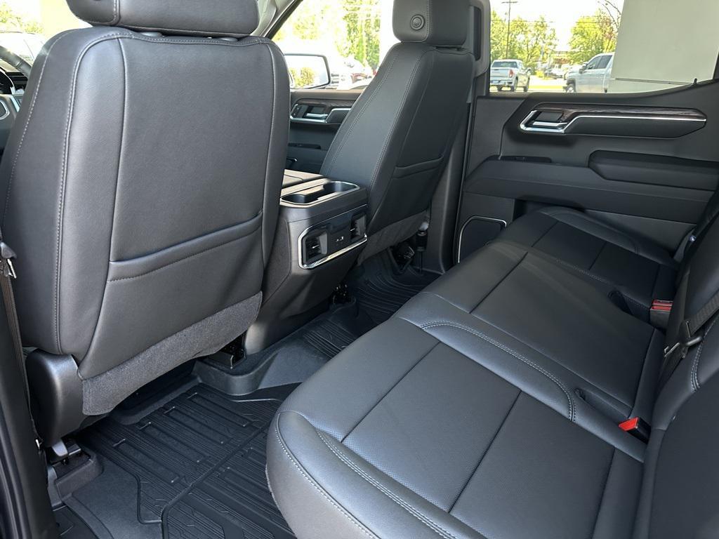new 2025 GMC Sierra 1500 car, priced at $54,901