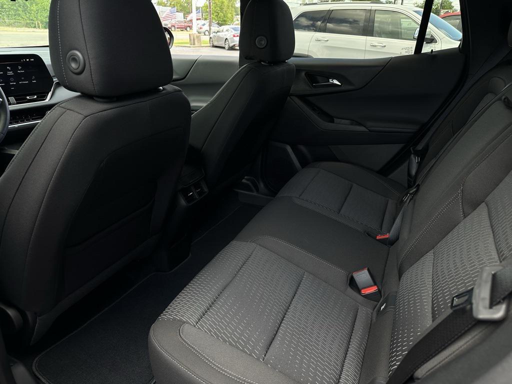 new 2026 Chevrolet Equinox car, priced at $30,498