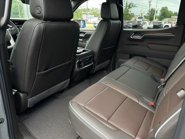 new 2025 GMC Sierra 1500 car, priced at $70,727