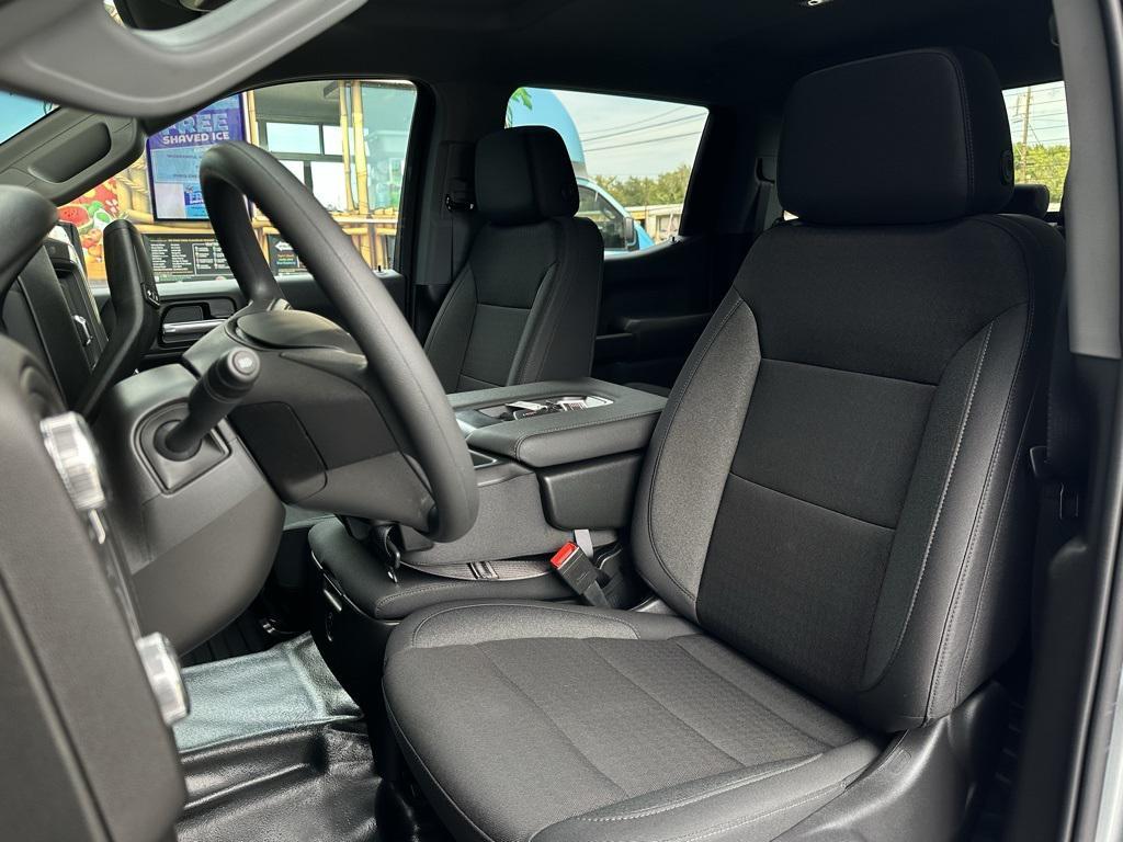 new 2026 GMC Sierra 1500 car, priced at $46,547