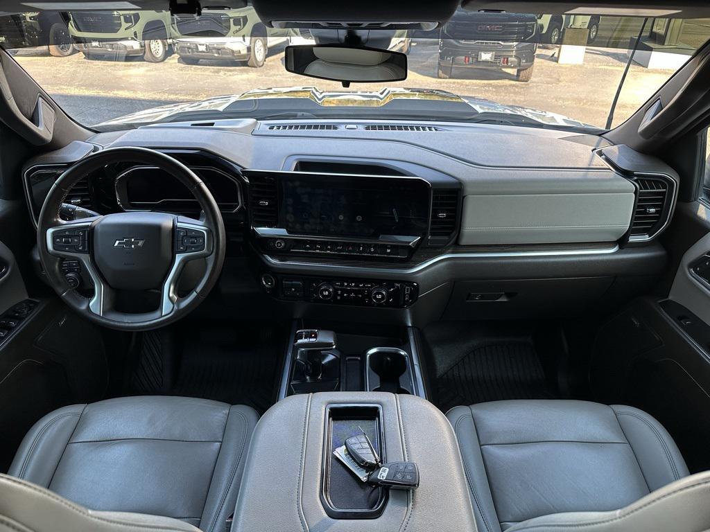 used 2022 Chevrolet Silverado 1500 car, priced at $38,977