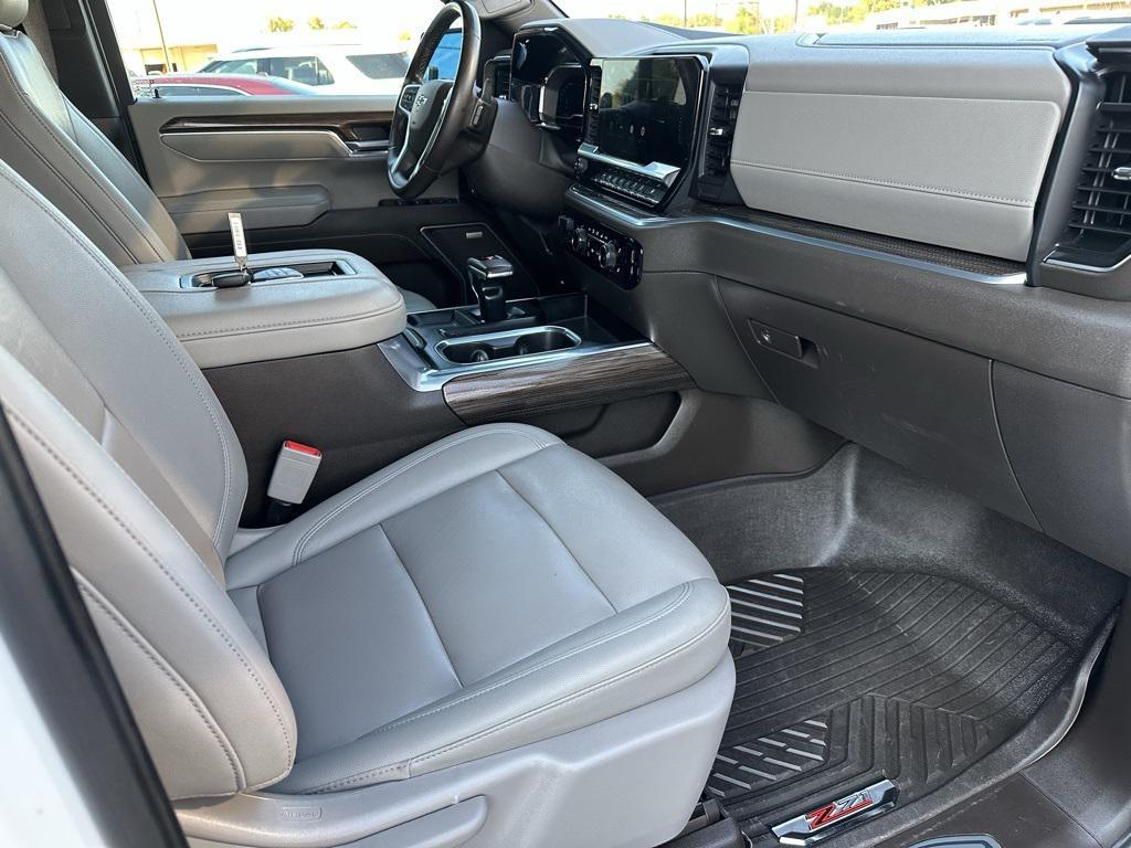 used 2022 Chevrolet Silverado 1500 car, priced at $38,977