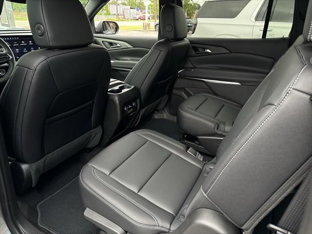 new 2025 Chevrolet Traverse car, priced at $43,695