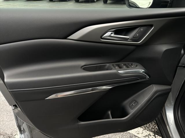 new 2025 Chevrolet Traverse car, priced at $43,695