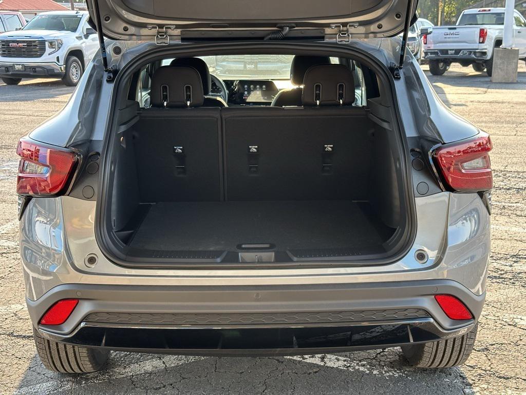 new 2025 Chevrolet Trax car, priced at $23,487
