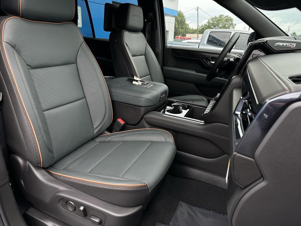 new 2025 GMC Yukon car, priced at $88,580