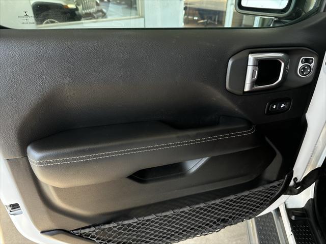 used 2020 Jeep Gladiator car, priced at $32,436