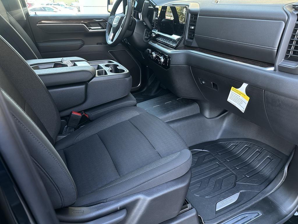 new 2026 GMC Sierra 1500 car, priced at $43,590