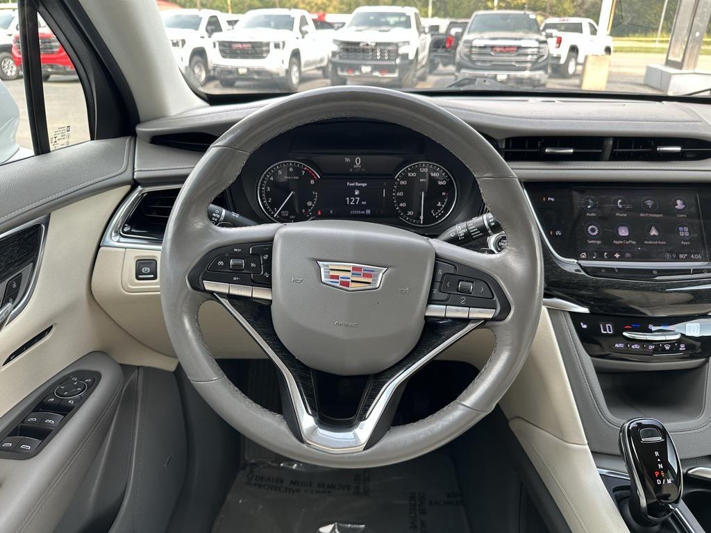 used 2021 Cadillac XT6 car, priced at $29,385