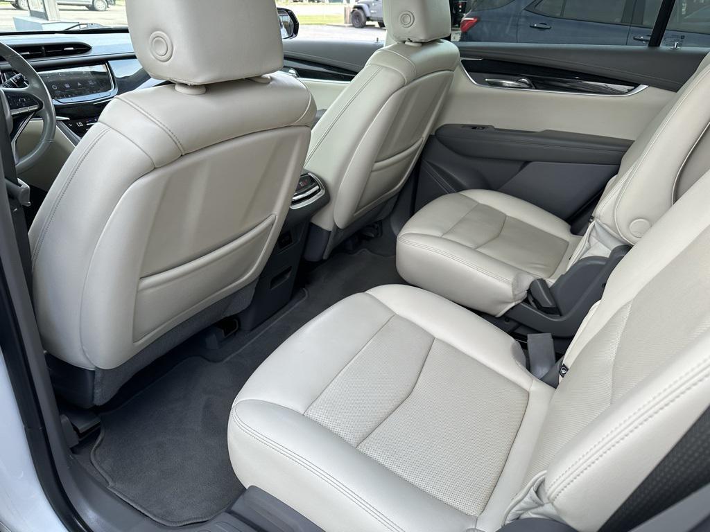 used 2021 Cadillac XT6 car, priced at $29,385