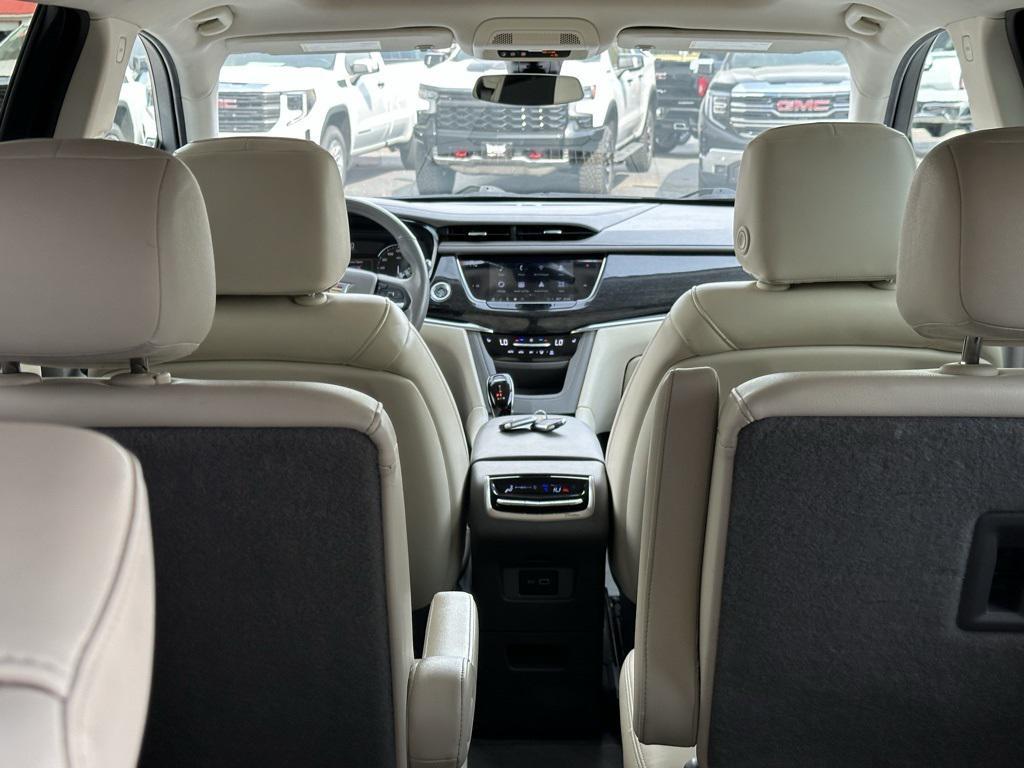 used 2021 Cadillac XT6 car, priced at $29,385