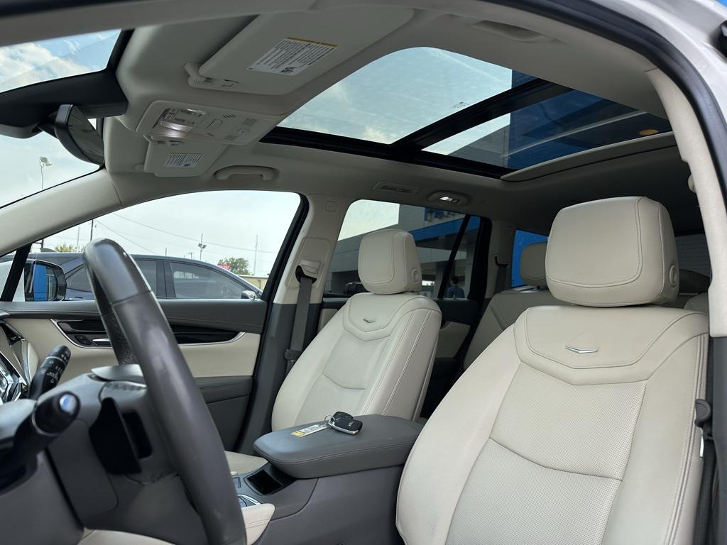 used 2021 Cadillac XT6 car, priced at $29,385