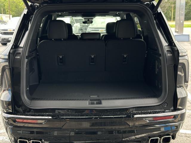 new 2025 Chevrolet Traverse car, priced at $54,917