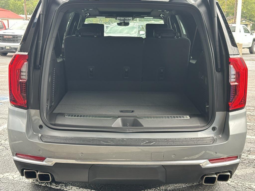 new 2025 GMC Yukon XL car, priced at $98,670