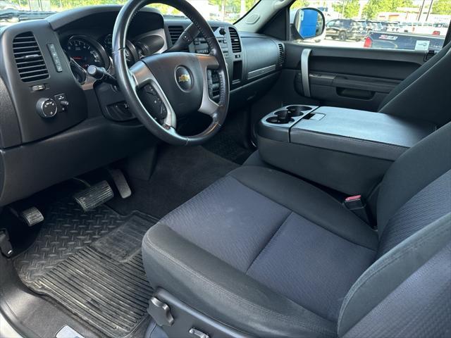 used 2011 Chevrolet Silverado 1500 car, priced at $21,418