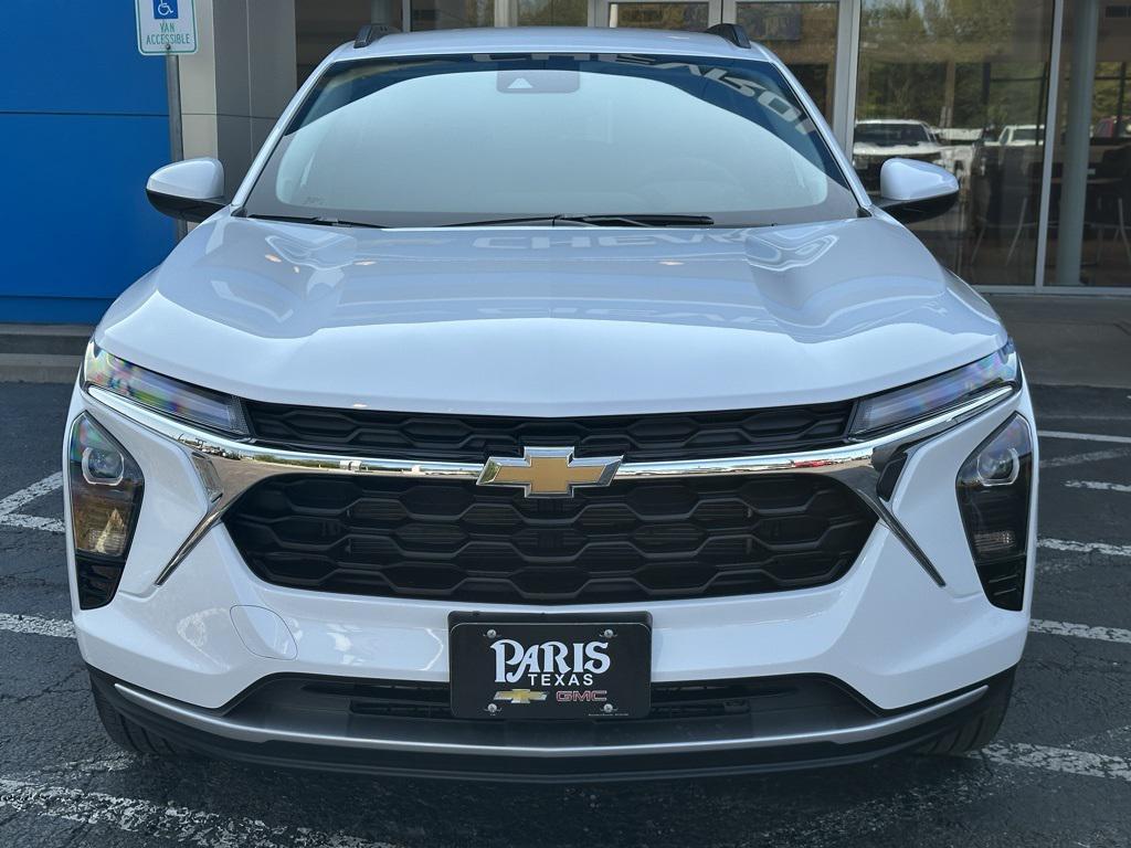 new 2025 Chevrolet Trax car, priced at $24,690