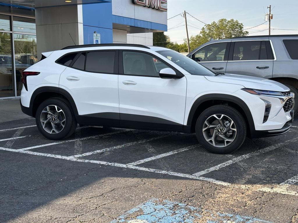 new 2025 Chevrolet Trax car, priced at $24,690