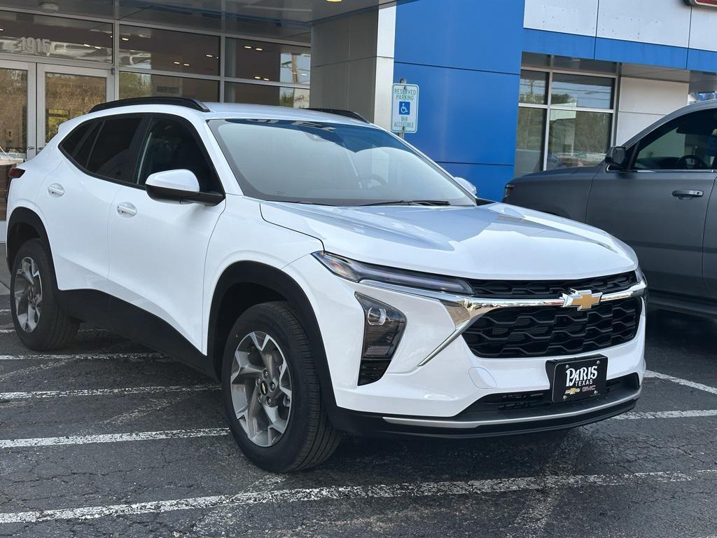 new 2025 Chevrolet Trax car, priced at $24,690