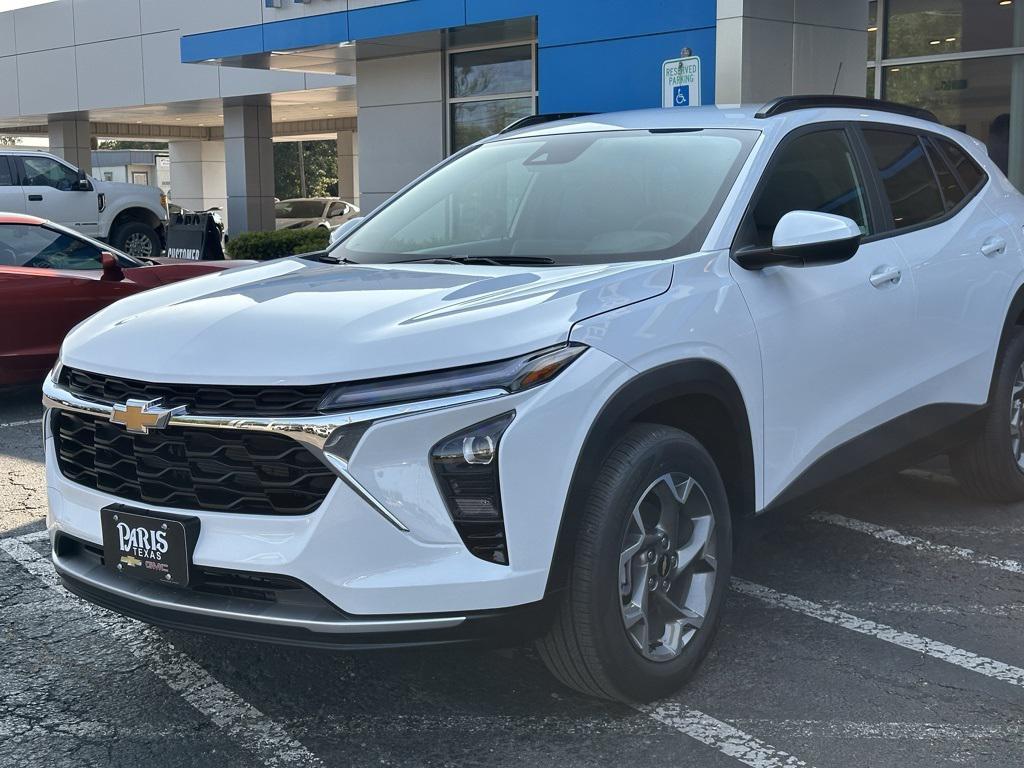 new 2025 Chevrolet Trax car, priced at $24,690