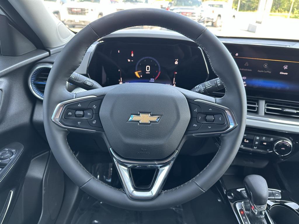 new 2025 Chevrolet Trax car, priced at $24,690