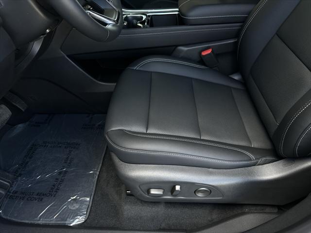 new 2025 Chevrolet Traverse car, priced at $45,269