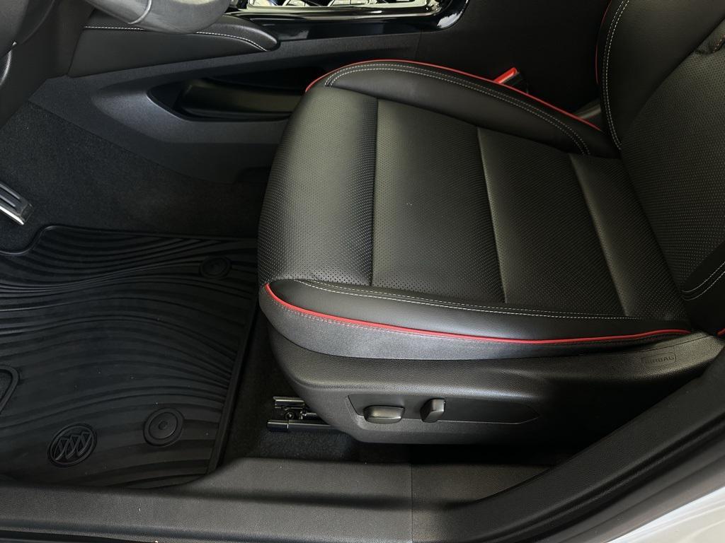 used 2022 Buick Envision car, priced at $25,244