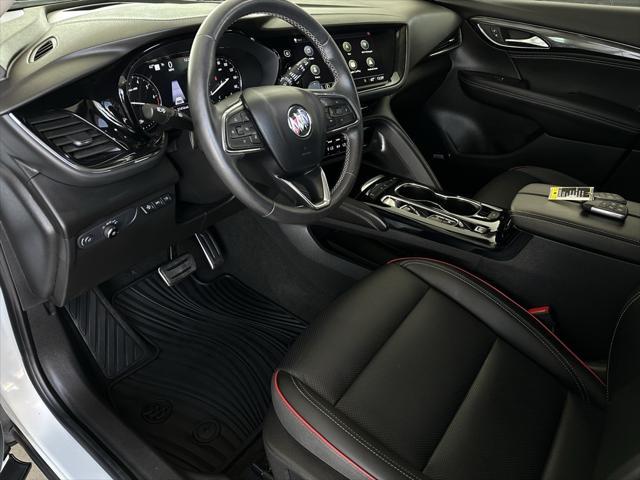 used 2022 Buick Envision car, priced at $27,618
