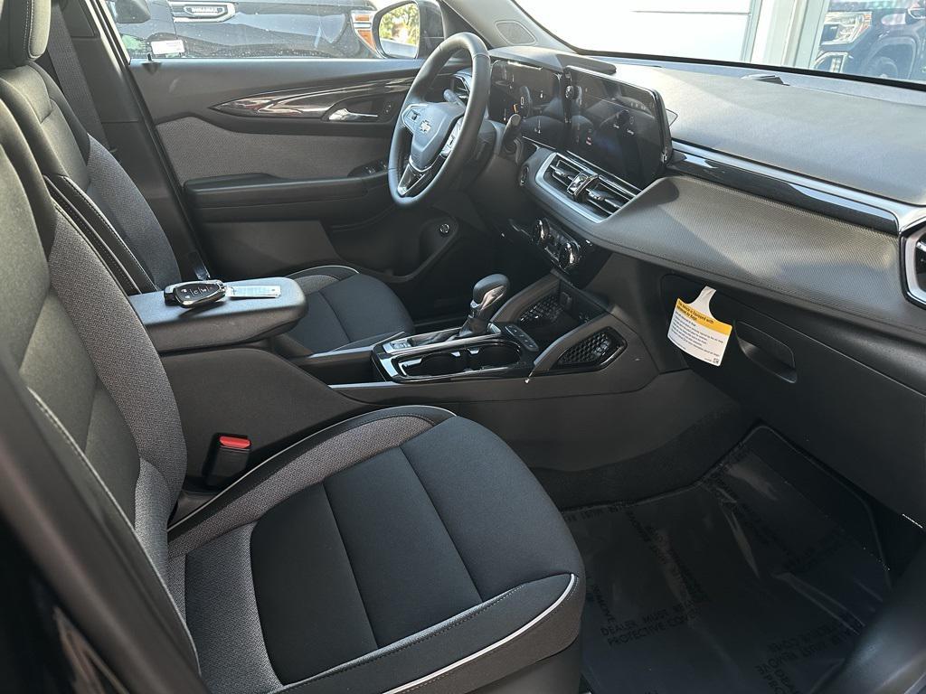 new 2026 Chevrolet TrailBlazer car, priced at $25,726